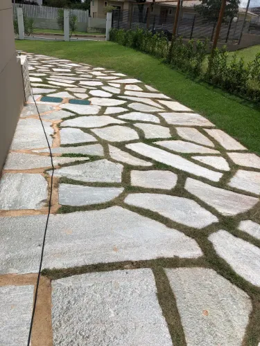 Limpeza de pedras e pisos
