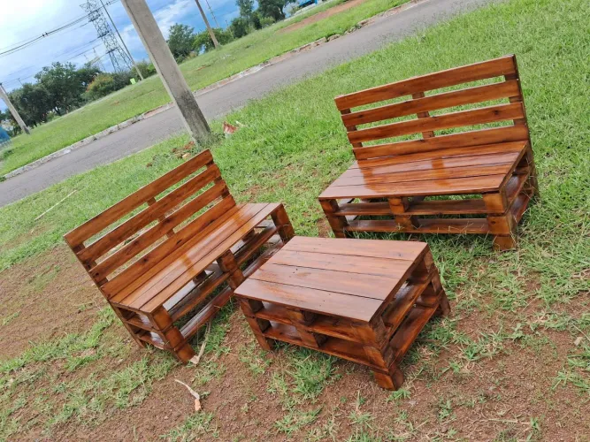 Jogo de banco em paletes a pronta entrega .