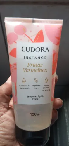 Sabonete Líquido Íntimo Eudora Instance Frutas Vermelhas