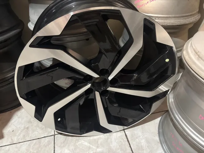 Roda Audi E-tron aro 21 original unidade