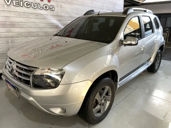 Renault Duster Dynamique 2.0 Hi-flex 16V Aut. 2013