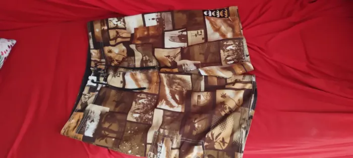 Linda bermuda número 46 troco em peças de som etc 