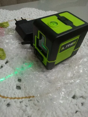 Nível a laser 2 linhas recarregável