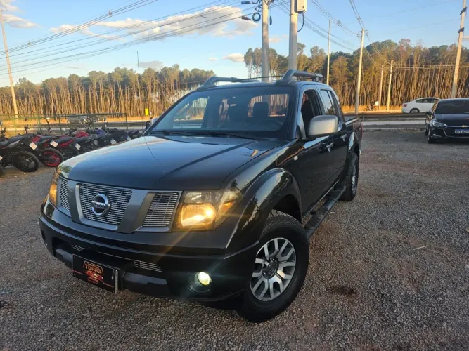 Nissan Frontier SE Attack CD 4X2 2.5 TB Diesel 2013