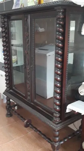 Cristaleira Colonial