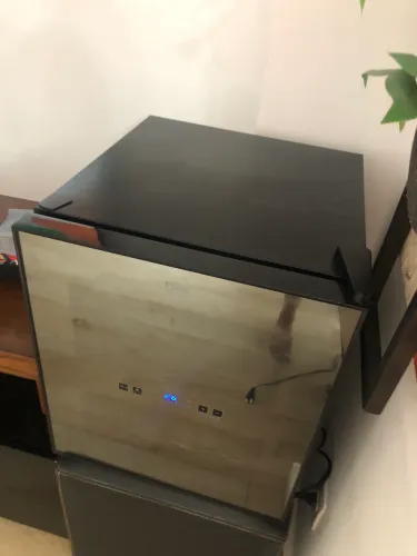 Adega de vinhos Philco PH16E