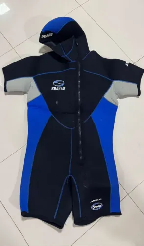 Roupa de Mergulho Monoshort Seasub 5mm Tamanho 5 semi nova
