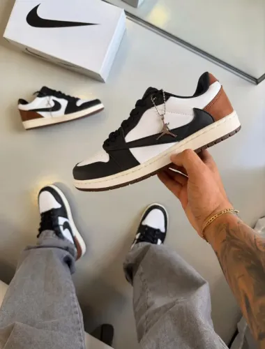 NIKE DUNK E TRAVIS SCOTT LINHA LUXO