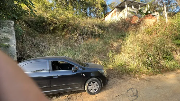 Terreno 360 metros quadrados