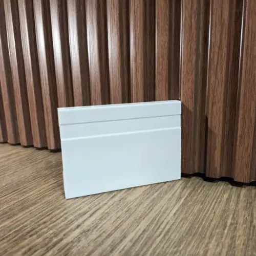 Rodapé Polietileno Branco 7cm - R$ 9,95 o metro 