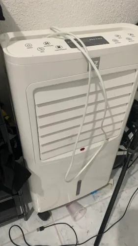 Climatizador De Ar AZ Digital 8 Litros R$ 300