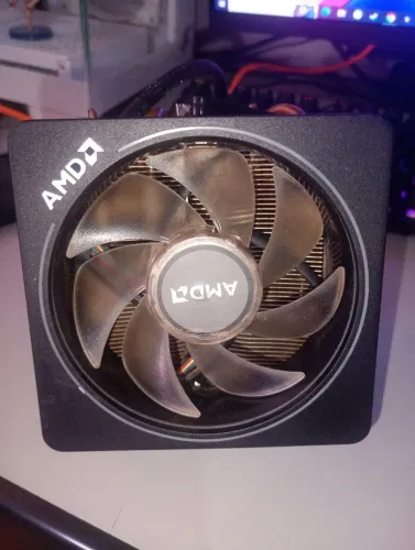 Vendo cooler Processador AMD Wraith Prisma RGB