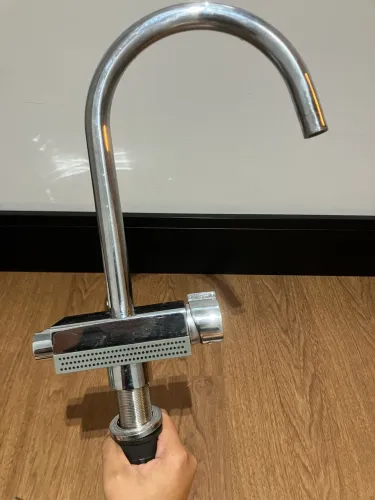 Torneira Misturador Monocomando Deca Beta Cozinha Bica Móvel Cromada - Perfeito Estado
