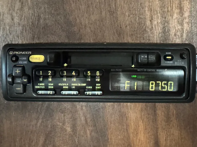 Toca fita rádio novo zero Pioneer keh-p4250 na promoção