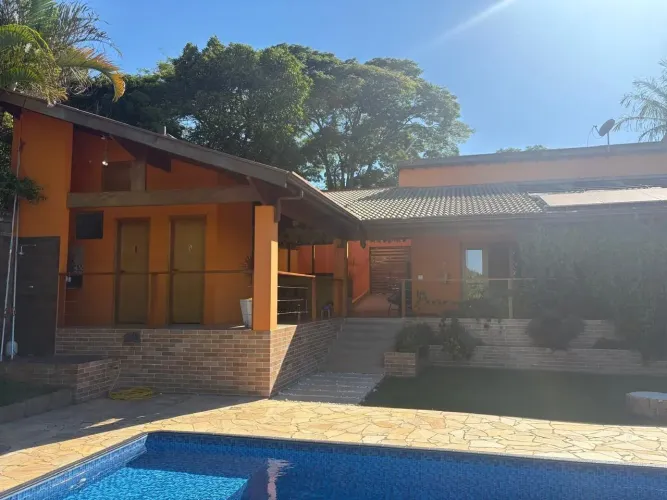 Casa à venda com 3 Dormitórios sendo 1 Suite master - Condominio Tereza Cristina REF: CA44