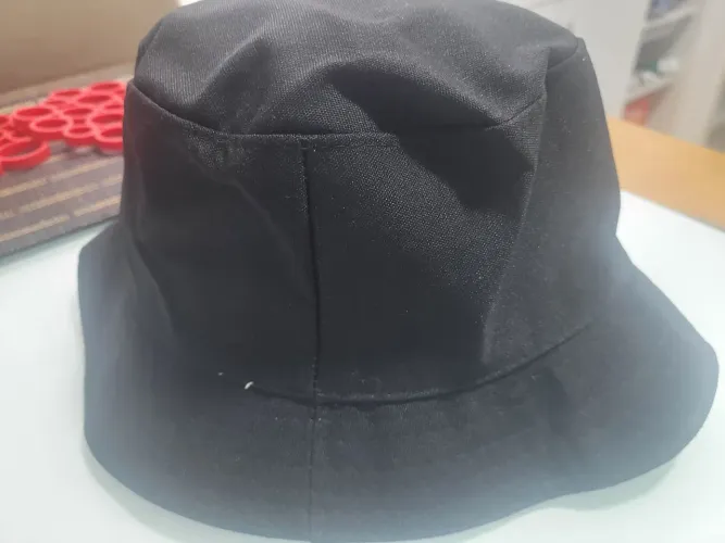 Chapéu preto Bucket Hat ou Chapéu de Pescador. <br>YouTube<br>YouTube<br> +1