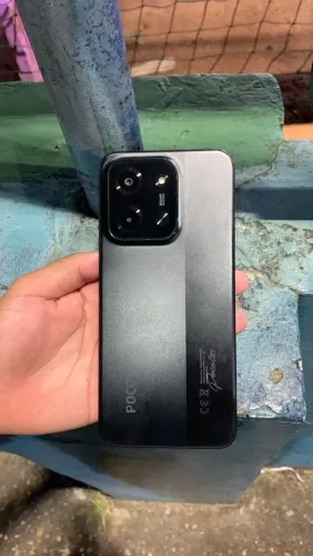 POCO C85. 128GB apenas 2 mês de uso, vai com carregador caixa e tudo