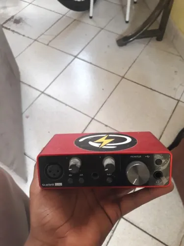 INTERFCACE  FOCUSRITE SCARLLET SOLO (VENDA OU TROCA) UNICO DONO, PRODUTO AINDA NO PLASTICO