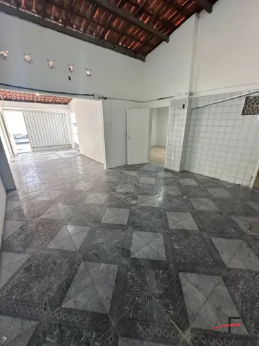 Casa Plana com 4 quartos para Venda na Cidade 2000