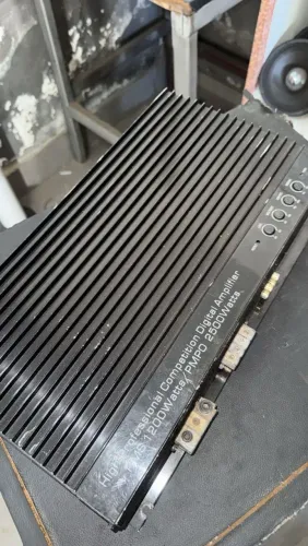 Roadstar digital 1200w , leiam 