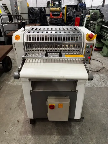 Modeladora Brasforno NR12 220V trifásico 2014