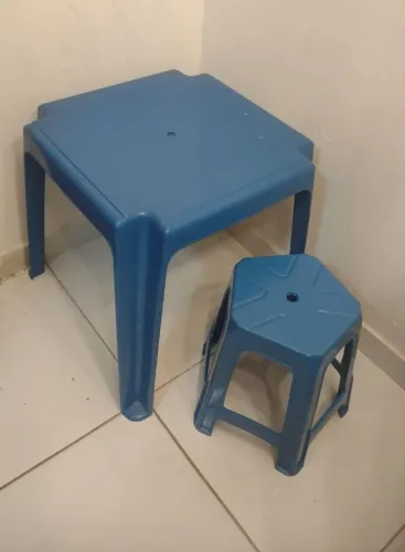 Mesa de plástico infantil 