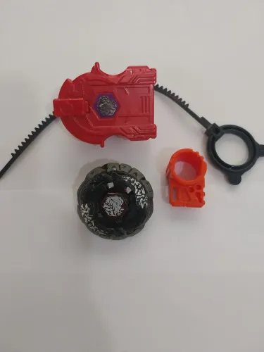 Beyblade Bakushin susanow(Hasbro).