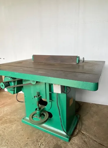 Serra Circular Industrial Mazuti para Marcenaria