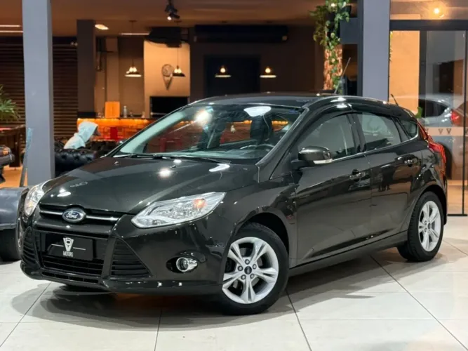 Ford Focus 1.6 S/se/se Plus Flex 8v/16v 5P 2015