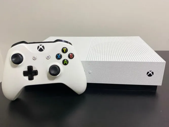 Vendo XBox One S