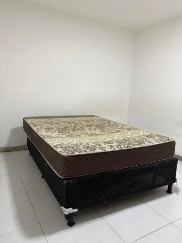 CAMA DE CASAL (Base + colchão)