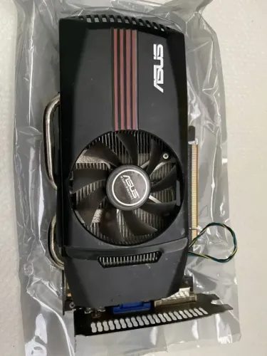 PLACA DE VÍDEO GTX 550 TI ASUS RETIRADA DE PEÇAS