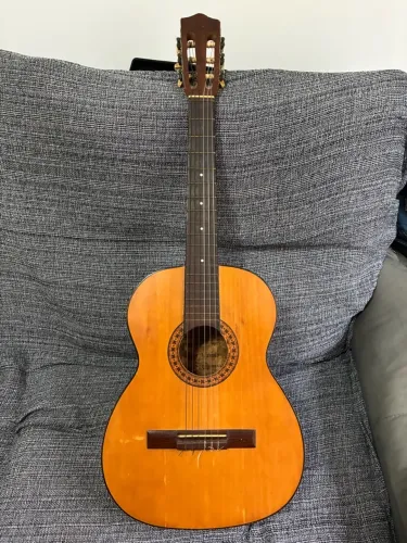 Violão único dono