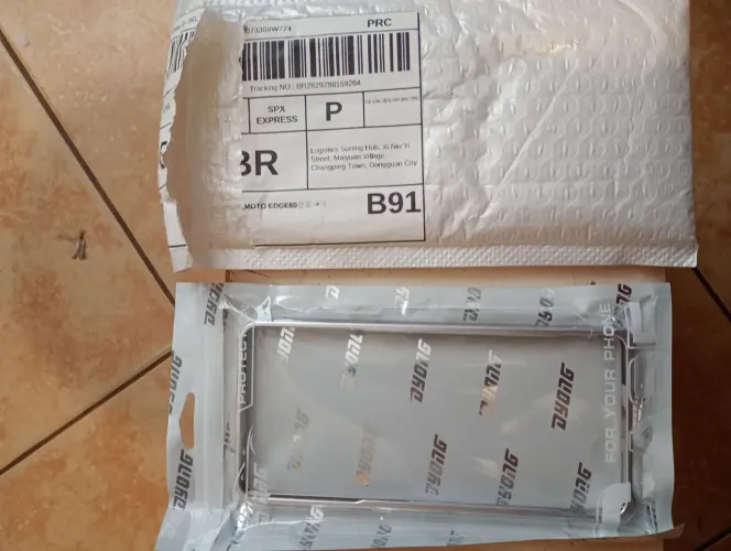 Vende-se case capinha estrutura metal dissipação de calor para Motorola Edge 60