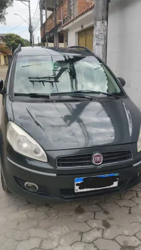Fiat Idea Essence 1.6 Flex 16V 5P 2011
