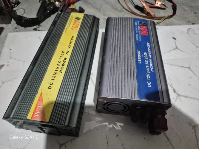Dois inverssores 12v para 110v e 12v para 220v os dois por 300.00 reais