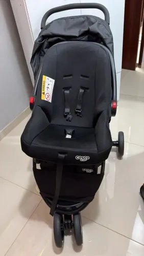 Carrinho de bebê é bebê conforto