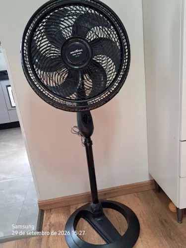 Ventilador de Coluna Britania BVT450 160W Turbo Preto 127V