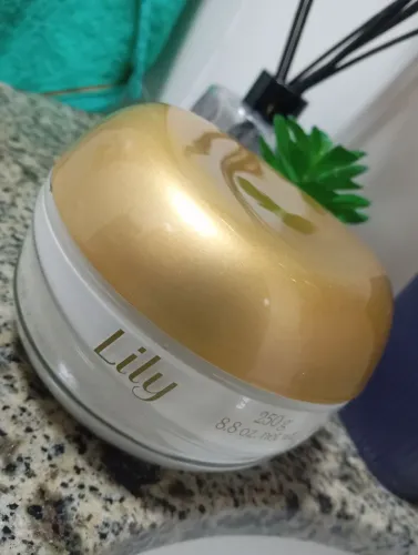 Creme Lily boticário 