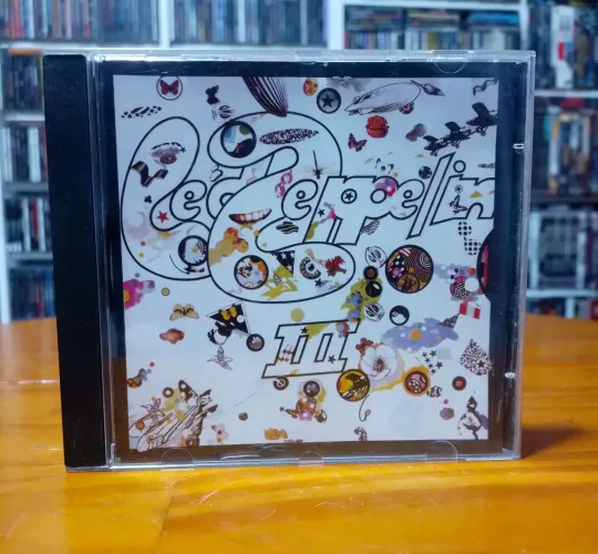 CD - LED ZEPPELIN III (REMASTERIZADO) - NACIONAL- Usado em perfeitas condições. 