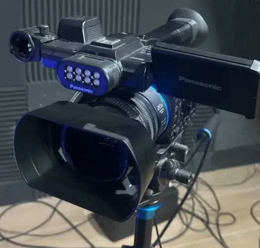 Filmadora Panasonic AG-AC30 Profissional XLR Zoom 20x Full HD