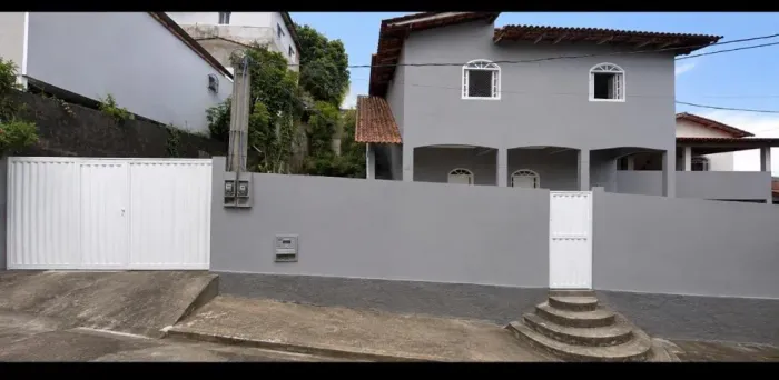 CASA ALUGUEL R$2.300.00 ARACRUZ