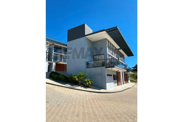 "Casa de Campo Luxuosa em Bananeiras, Paraíba"