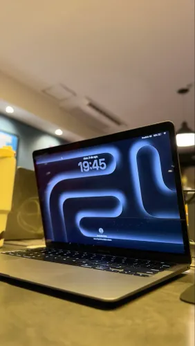 MacBook Air M1