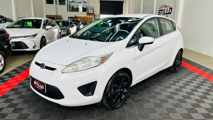 Ford Fiesta SE 1.6 8V Flex 5P 2013