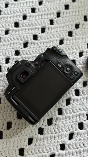 Câmera Canon Sl3