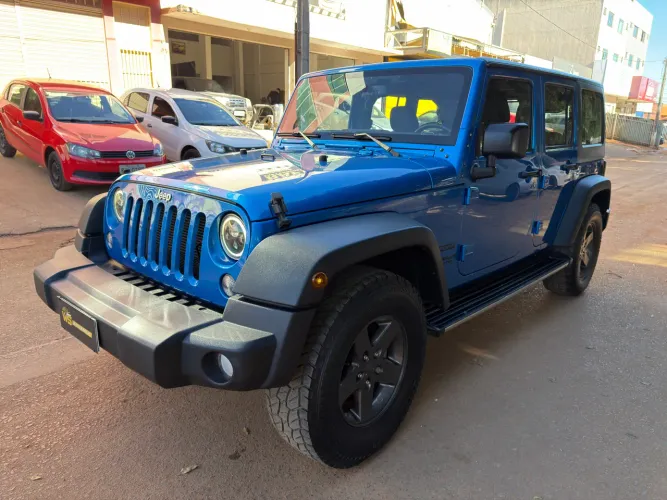 Jeep Wrangler Unlimited Sport 3.6 V6 284cv 4P 2015