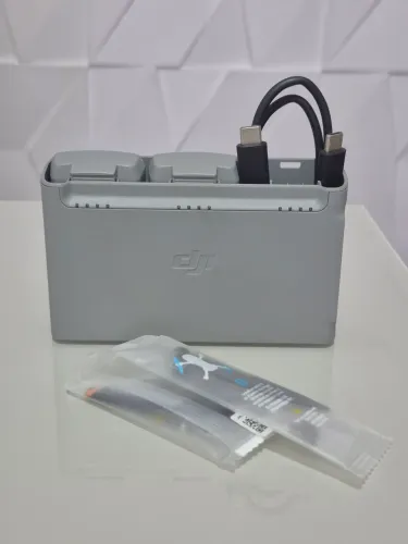 Kit 2 baterias carregador Dji mini 2 + Brinde