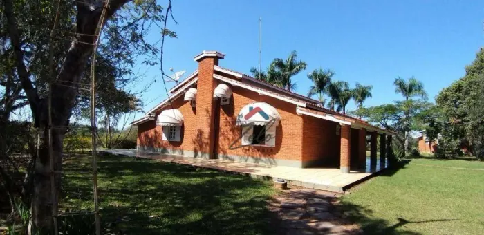 Sítio com 3 dormitórios à venda, 119500 m² por R$ 2.600.000 - Maracanã - Jarinu/SP