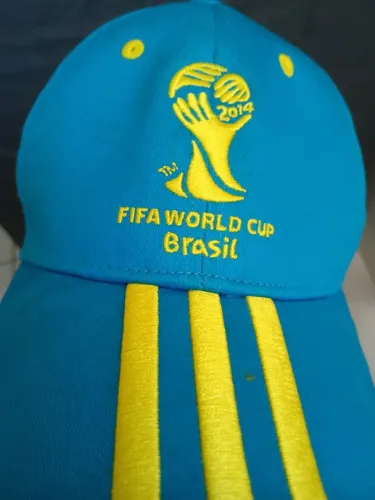 Boné Adidas Copa do Mundo 2014 Brasil.